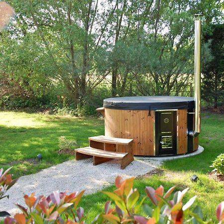 La Cle Des Chaumes Bed & Breakfast Boisset-les-Montrond Exterior photo