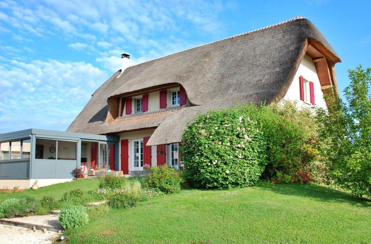 La Cle Des Chaumes Bed & Breakfast Boisset-les-Montrond Exterior photo